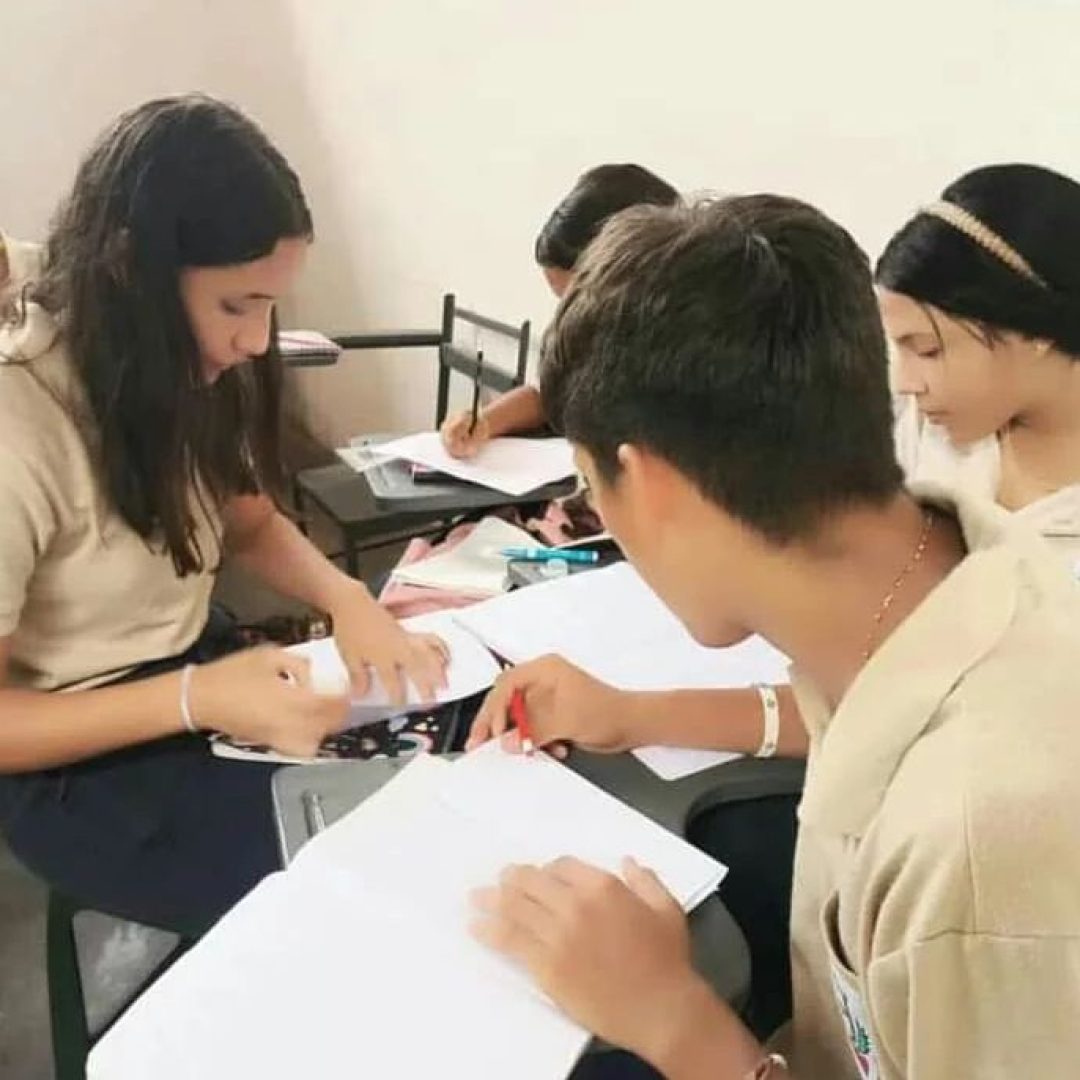 Felices vacaciones muchachos (2)